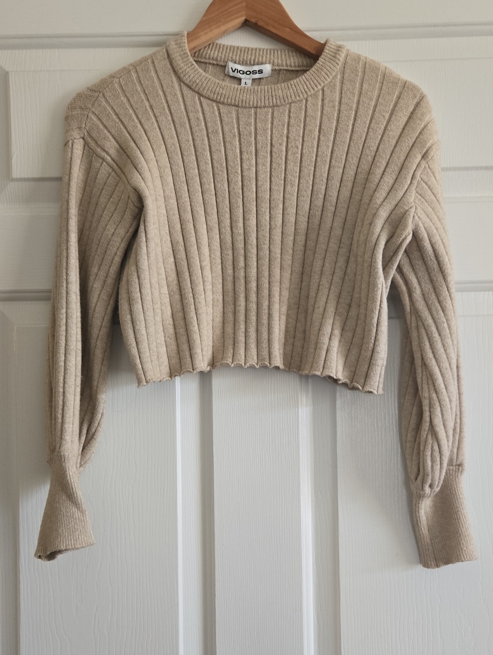 Vigoss Beige Ribbed Crop Sweater